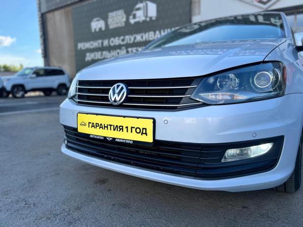 Volkswagen Polo V Рестайлинг с пробегом 2018 года, цена 1 100 000 рублей, 257359 км, седан, Автокод Объявления