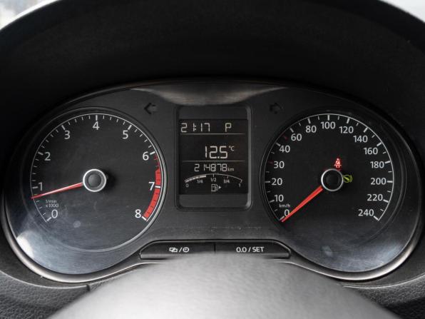 Volkswagen Polo V с пробегом 2015 года, цена 850 000 рублей, 214878 км, седан, Автокод Объявления