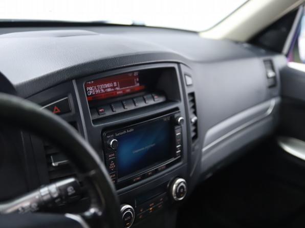 Mitsubishi Pajero IV Рестайлинг 1 с пробегом 2013 года, цена 1 990 000 рублей, 210080 км, внедорожник, Автокод Объявления