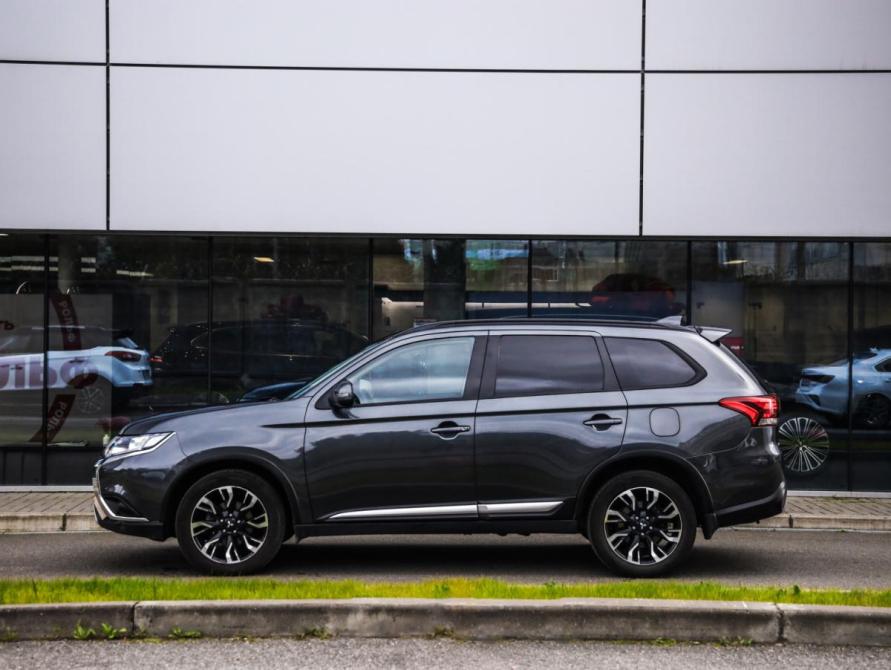 Mitsubishi Outlander III Рестайлинг 3 Санкт-Петербург  - изображение 9