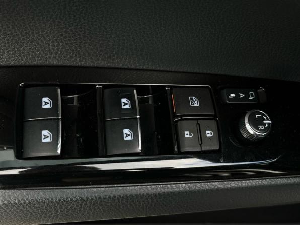 Toyota Camry VIII (XV70) с пробегом 2020 года, цена 2 540 000 рублей, 142151 км, седан, Автокод Объявления