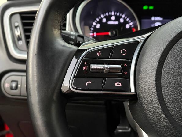 Kia Ceed III с пробегом 2018 года, цена 1 365 000 рублей, 163000 км, хэтчбек, Автокод Объявления