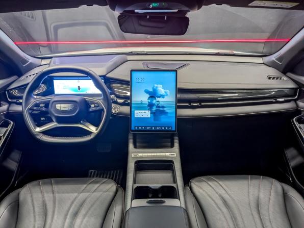 Geely Preface I с пробегом 2024 года, цена 2 670 000 рублей, 14420 км, седан, Автокод Объявления