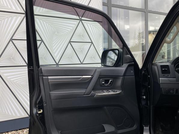 Mitsubishi Pajero IV Рестайлинг 1 с пробегом 2013 года, цена 2 149 000 рублей, 108013 км, внедорожник, Автокод Объявления