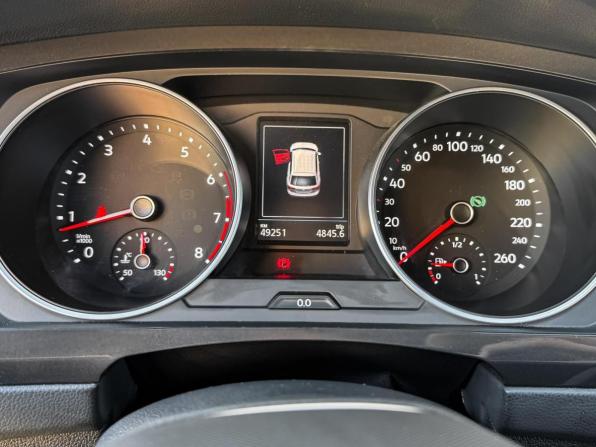 Volkswagen Tiguan II Рестайлинг с пробегом 2021 года, цена 2 879 000 рублей, 49251 км, внедорожник, Автокод Объявления