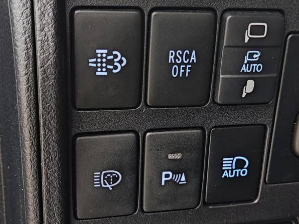 Toyota Land Cruiser 200 Series Рестайлинг 2 с пробегом 2020 года, цена 7 700 000 рублей, 142589 км, внедорожник, Автокод Объявления