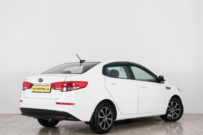 Kia Rio III Рестайлинг с пробегом 2017 года, цена 1 199 000 рублей, 88400 км, седан, Автокод Объявления