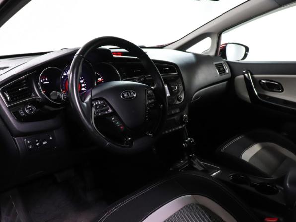 Kia Ceed II Рестайлинг с пробегом 2016 года, цена 1 249 000 рублей, 65404 км, хэтчбек, Автокод Объявления
