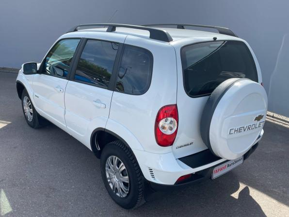 Chevrolet Niva I Рестайлинг с пробегом 2016 года, цена 735 000 рублей, 90109 км, внедорожник, Автокод Объявления