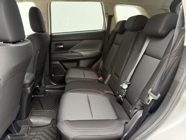 Mitsubishi Outlander III Рестайлинг 3 с пробегом 2021 года, цена 2 470 000 рублей, 49623 км, внедорожник, Автокод Объявления