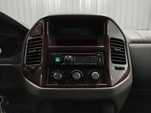 Mitsubishi Pajero III Рестайлинг с пробегом 2003 года, цена 997 000 рублей, 279444 км, внедорожник, Автокод Объявления