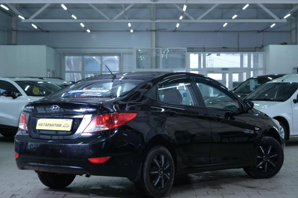 Hyundai Solaris I Омск  - изображение 7