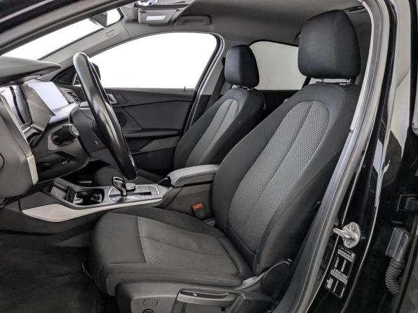 BMW 1 серии III (F40) с пробегом 2021 года, цена 2 450 000 рублей, 119216 км, хэтчбек, Автокод Объявления