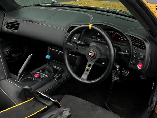 Honda S2000 I (AP1) с пробегом 2002 года, цена 2 595 700 рублей, 99228 км, кабриолет, Автокод Объявления