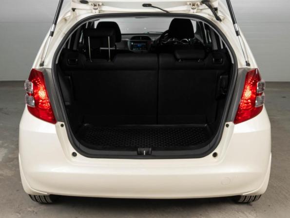 Honda Fit II с пробегом 2008 года, цена 739 000 рублей, 120191 км, хэтчбек, Автокод Объявления