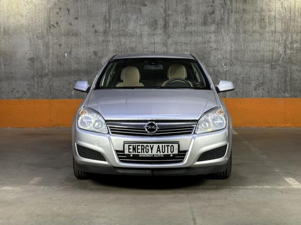 Opel Astra H Рестайлинг с пробегом 2012 года, цена 649 000 рублей, 175170 км, седан, Автокод Объявления