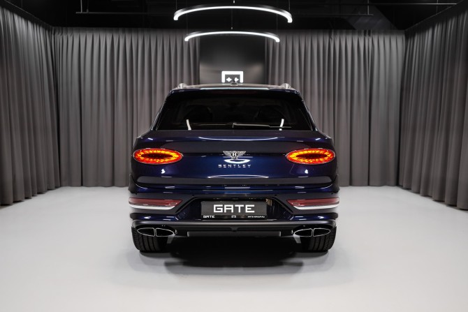 Новый Bentley Bentayga I Рестайлинг 2024 года, цена 48 860 400 рублей, внедорожник, Автокод Объявления