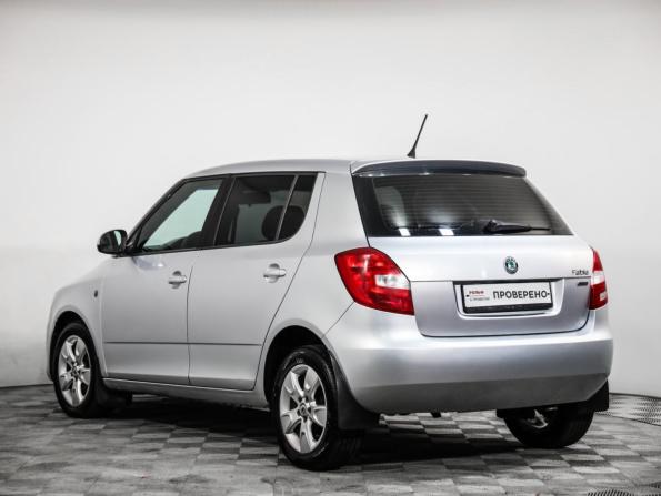 Skoda Fabia II Рестайлинг с пробегом 2011 года, цена 599 000 рублей, 156408 км, хэтчбек, Автокод Объявления