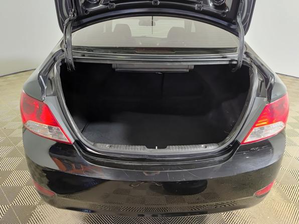 Hyundai Solaris I с пробегом 2013 года, цена 490 000 рублей, 383050 км, седан, Автокод Объявления