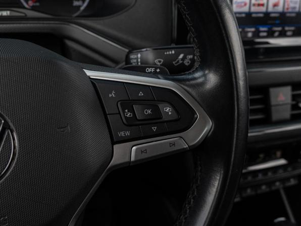 Volkswagen Polo V Рестайлинг с пробегом 2020 года, цена 1 599 040 рублей, 82314 км, седан, Автокод Объявления
