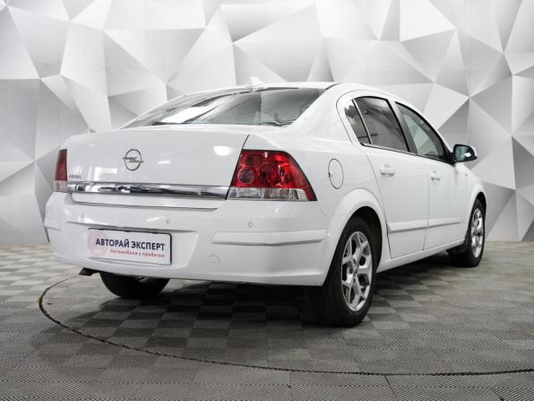 Opel Astra H Рестайлинг с пробегом 2012 года, цена 555 000 рублей, 272400 км, седан, Автокод Объявления