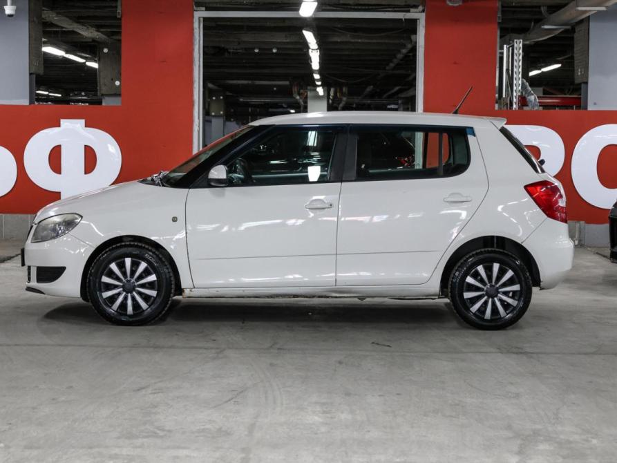 Skoda Fabia II Рестайлинг Москва  - изображение 9