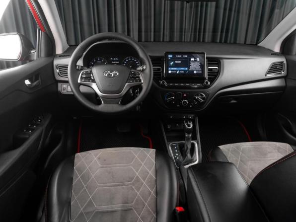 Hyundai Solaris II Рестайлинг с пробегом 2020 года, цена 1 325 000 рублей, 158296 км, седан, Автокод Объявления