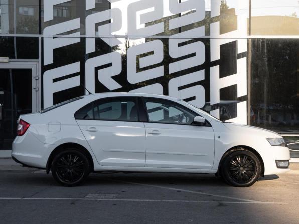 Skoda Rapid I с пробегом 2014 года, цена 1 020 000 рублей, 121803 км, лифтбек, Автокод Объявления