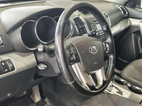 Kia Sorento II с пробегом 2010 года, цена 1 300 000 рублей, 259200 км, внедорожник, Автокод Объявления