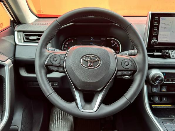 Toyota RAV4 V (XA50) с пробегом 2020 года, цена 3 630 000 рублей, 62091 км, внедорожник, Автокод Объявления