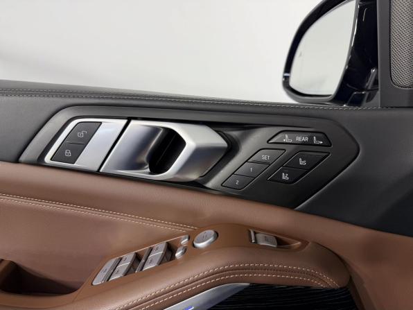 BMW X7 I (G07) Рестайлинг с пробегом 2023 года, цена 11 850 000 рублей, 83227 км, внедорожник, Автокод Объявления