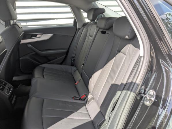 Audi A4 V (B9) Рестайлинг с пробегом 2020 года, цена 3 250 000 рублей, 48016 км, седан, Автокод Объявления