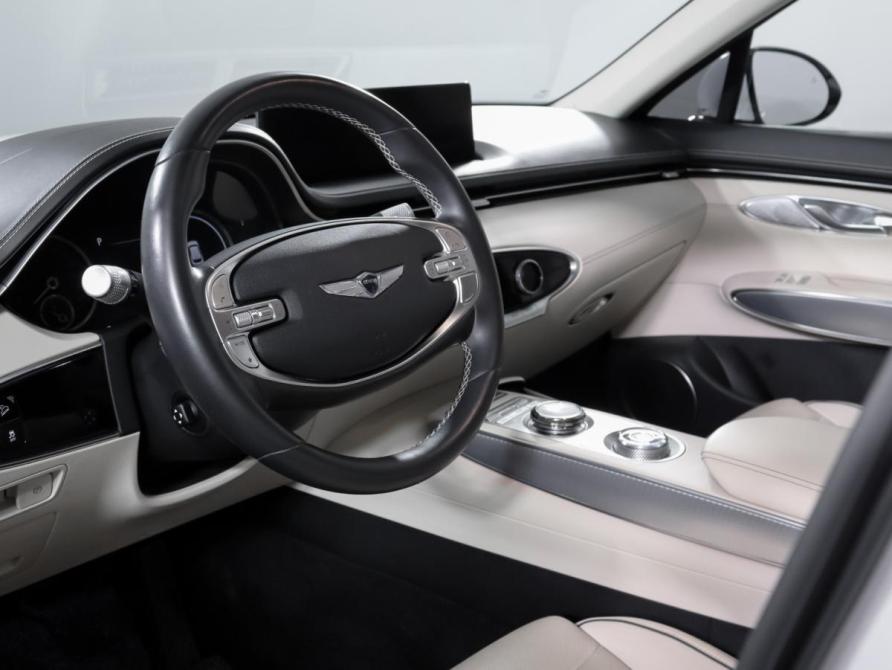 Genesis GV70 I Москва  - изображение 14