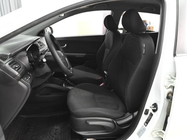 Kia Rio III Рестайлинг с пробегом 2016 года, цена 1 108 070 рублей, 120882 км, хэтчбек, Автокод Объявления