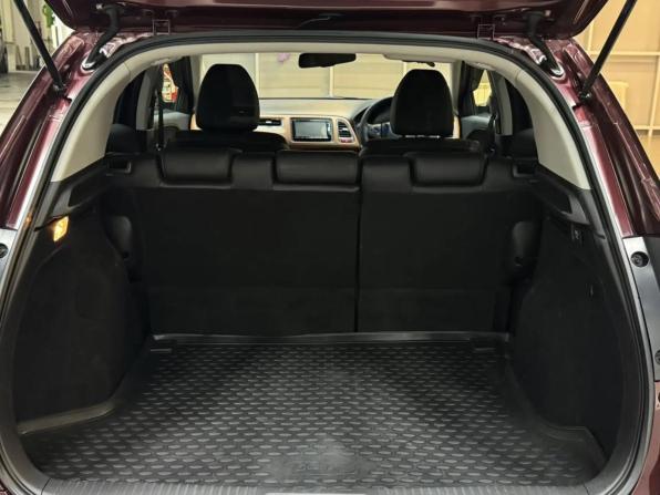 Honda Vezel I с пробегом 2015 года, цена 1 207 000 рублей, 189000 км, внедорожник, Автокод Объявления