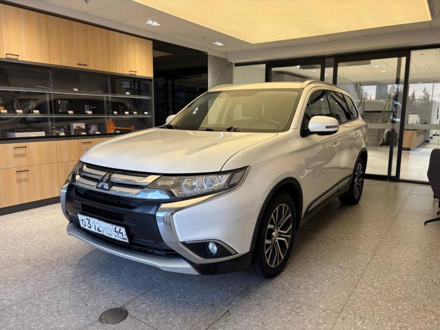 Mitsubishi Outlander III Рестайлинг 2 Ярославль  - изображение 1