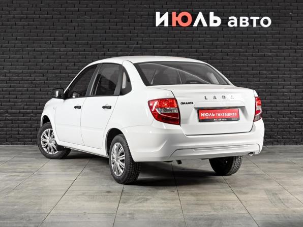 Lada (ВАЗ) Granta I Рестайлинг с пробегом 2025 года, цена 1 000 000 рублей, 2402 км, седан, Автокод Объявления