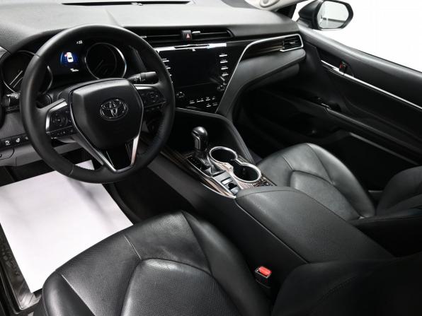 Toyota Camry VIII (XV70) с пробегом 2020 года, цена 2 895 000 рублей, 118533 км, седан, Автокод Объявления