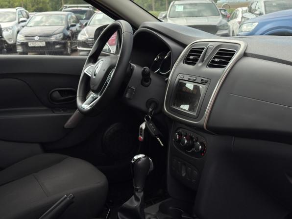 Renault Logan II Рестайлинг с пробегом 2020 года, цена 1 100 000 рублей, 83012 км, седан, Автокод Объявления