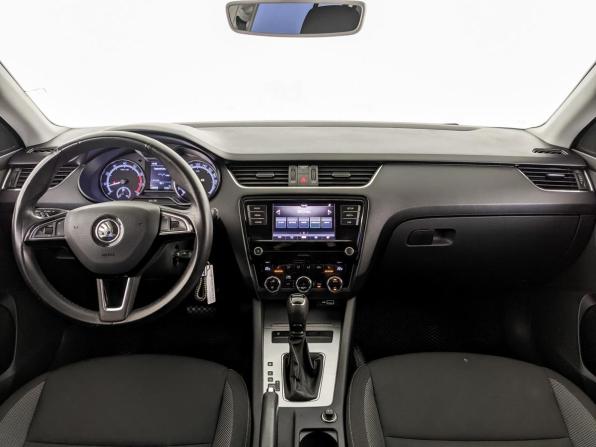 Skoda Octavia III (A7) Рестайлинг с пробегом 2019 года, цена 1 750 000 рублей, 130000 км, лифтбек, Автокод Объявления
