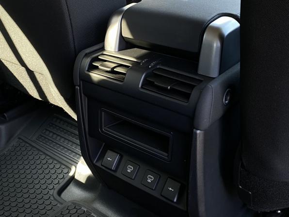 Land Rover Defender II с пробегом 2021 года, цена 5 799 000 рублей, 29427 км, внедорожник, Автокод Объявления