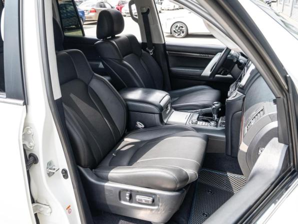Toyota Land Cruiser 200 Series Рестайлинг 2 с пробегом 2016 года, цена 6 000 000 рублей, 268467 км, внедорожник, Автокод Объявления