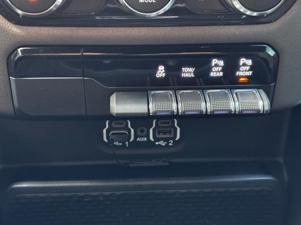 Ram 1500 V с пробегом 2021 года, цена 6 250 000 рублей, 95776 км, пикап, Автокод Объявления