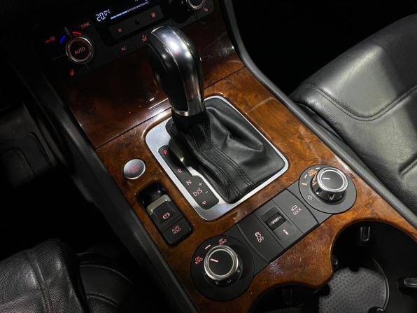 Volkswagen Touareg II с пробегом 2013 года, цена 2 940 000 рублей, 99229 км, внедорожник, Автокод Объявления
