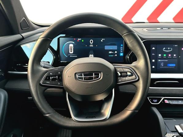 Geely Monjaro I с пробегом 2024 года, цена 3 490 000 рублей, 19300 км, внедорожник, Автокод Объявления