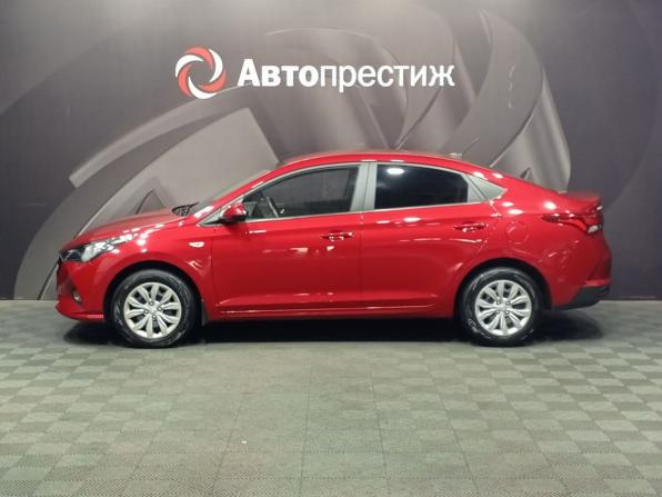 Hyundai Solaris II Рестайлинг с пробегом 2021 года, цена 1 620 000 рублей, 46000 км, седан, Автокод Объявления