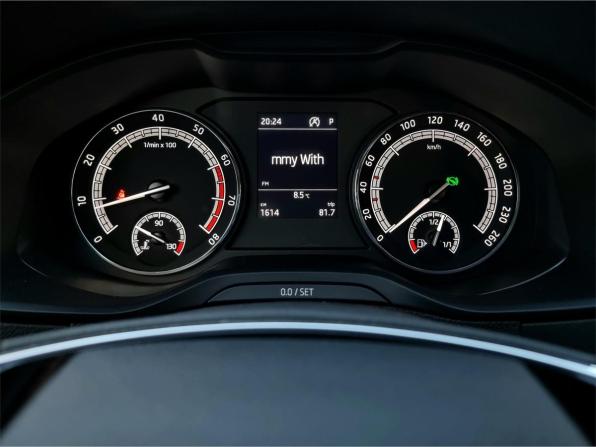 Skoda Karoq I с пробегом 2021 года, цена 2 199 000 рублей, 43334 км, внедорожник, Автокод Объявления