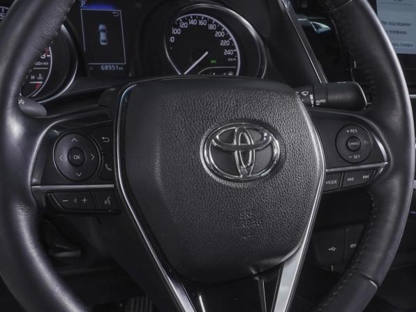 Toyota Camry VIII (XV70) Рестайлинг с пробегом 2021 года, цена 3 439 000 рублей, 68951 км, седан, Автокод Объявления