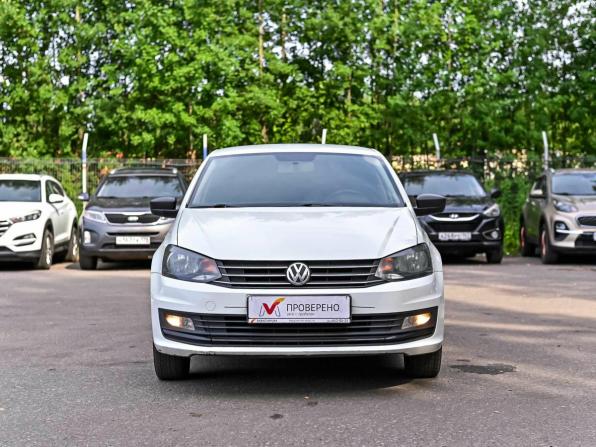 Volkswagen Polo V Рестайлинг с пробегом 2017 года, цена 730 000 рублей, 179126 км, седан, Автокод Объявления
