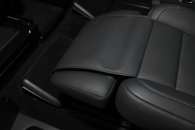 Новый Mercedes-Benz V-Класс III (W447) Рестайлинг 2 2024 года, цена 18 900 000 рублей, минивэн, Автокод Объявления